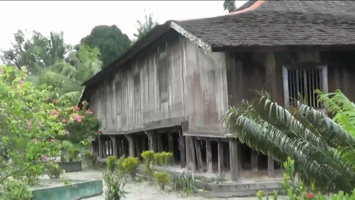 Orangutan Shaka Houseboat With Cabin Pangkalan Bun Exterior photo